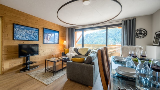Résidence the VIEW, 6 personnes, Châtel, centre du village, salon, salle à manger