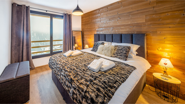 Residence the View, Châtel centre, Double bedroom and balcony, Ski rental