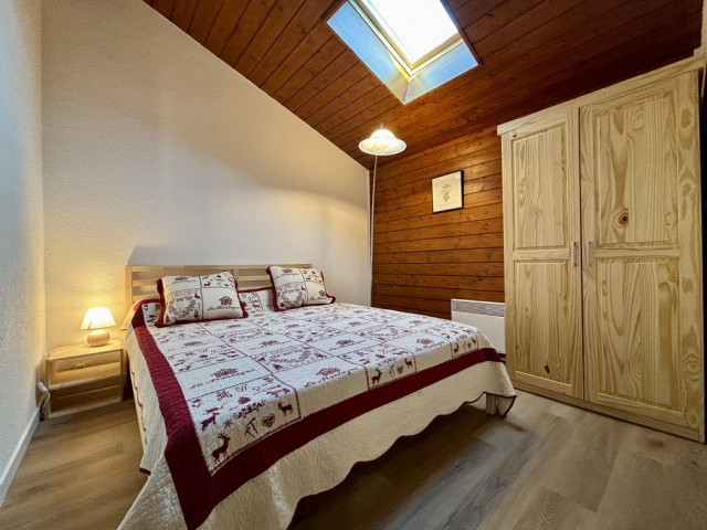 Résidence Yéti 3, Appartement 29, 6 personnes, Petit Châtel, chambre double avec rangement, Les Portes du Soleil Châtel