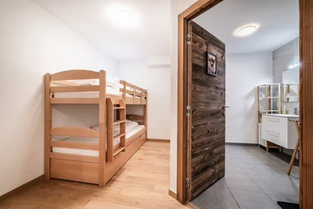 Les Soldanelles Apartments, Apt. 3B, Châtel, room with bunk beds, Châtel, Haute-Savoie