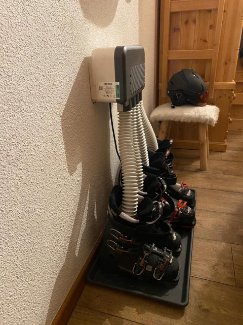 Shoe Dryer, Myrtilles MR7 - Châtel, French Alps