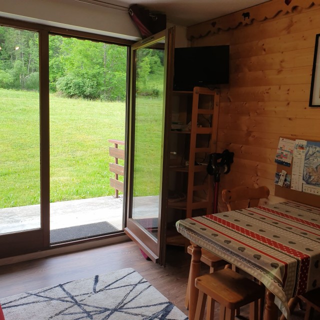 Studio 3 personnes, Châtel, Résidence les Avenières 5A salon