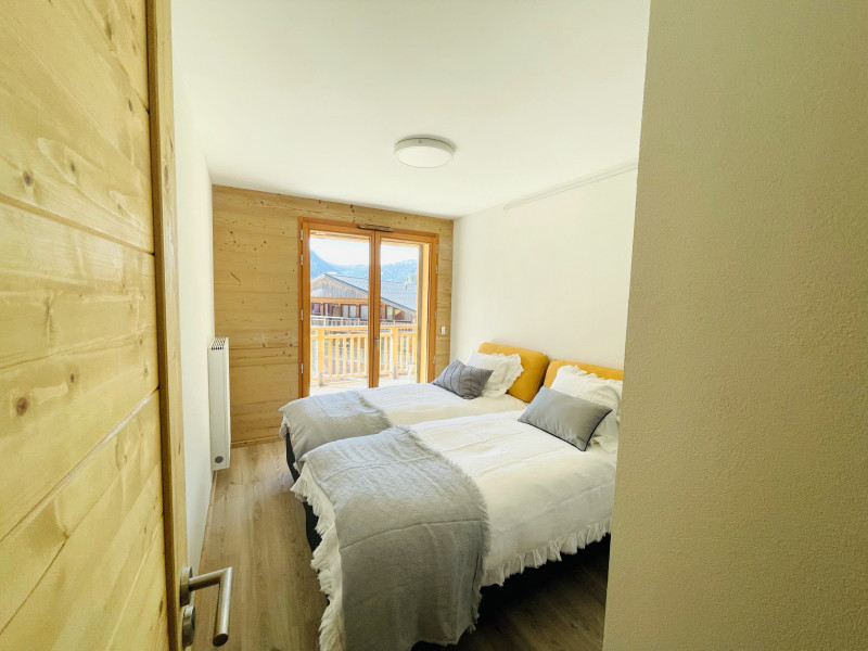 11bedroom2