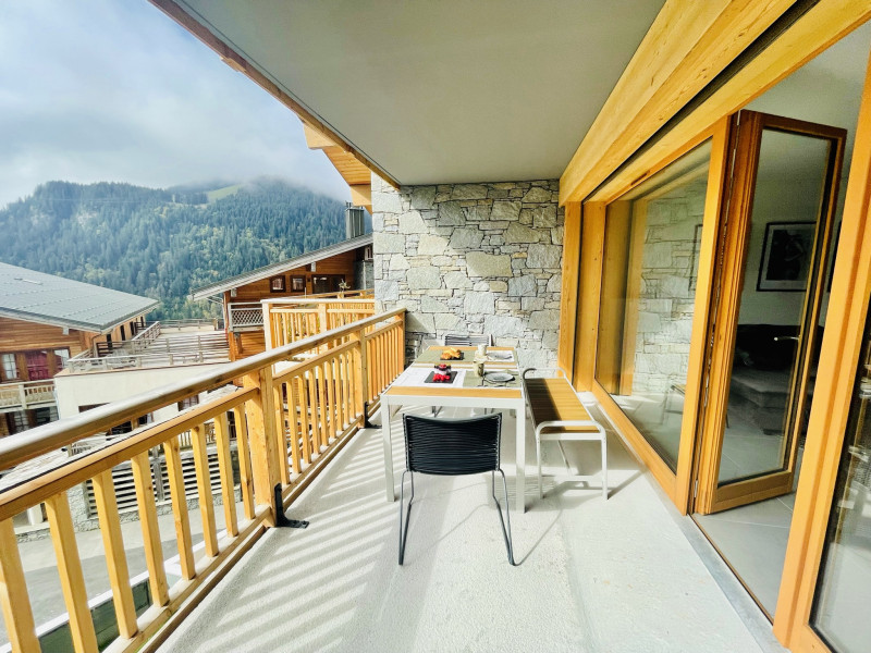 2balcony