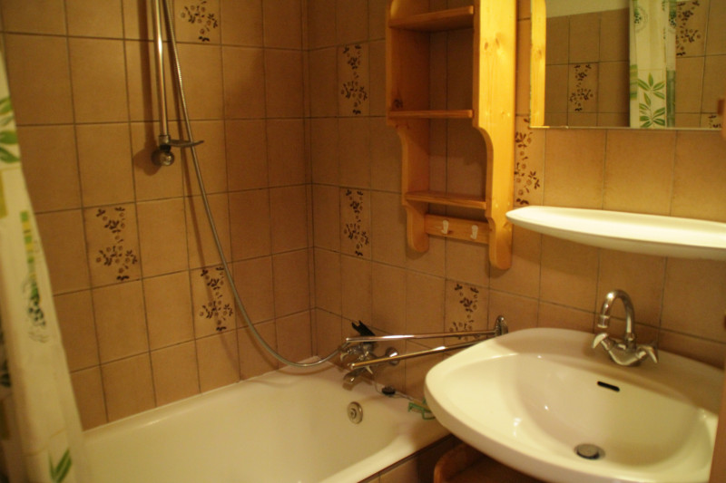 Salle de bain appartement Moulin ML286