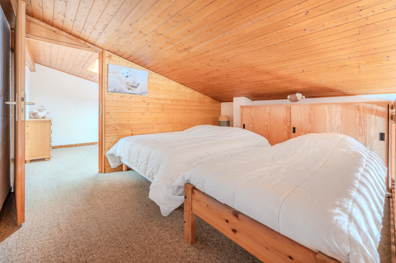 241212_ALPVISIONFrance-AppartementChatel-AlpenlakeAP117_chambre-b1