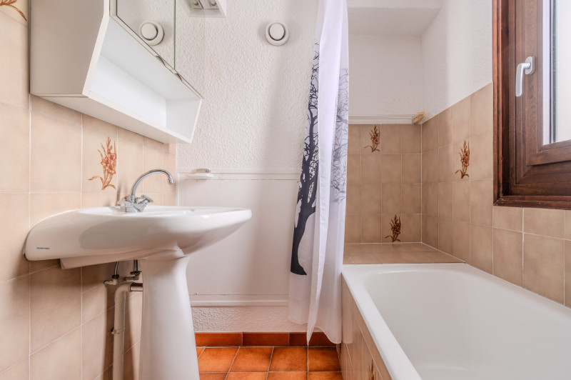 241212_ALPVISIONFrance-AppartementChatel-AlpenlakeAP117_sdb1