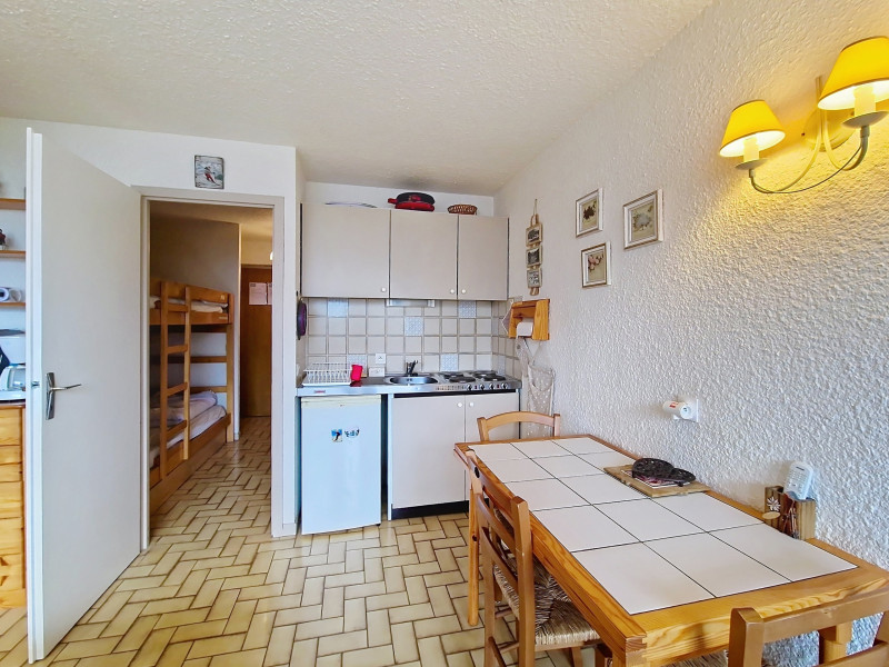 hse88_000021 hse88_000021