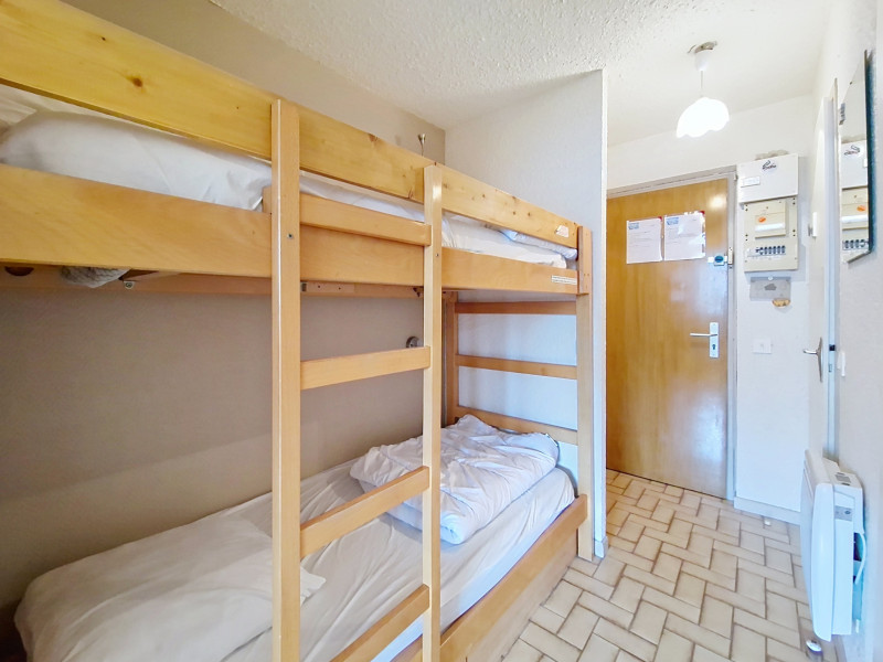 hse88_000081 hse88_000081