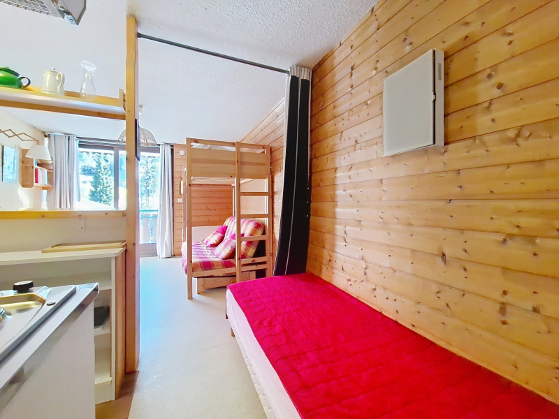 ml170_000081 ml170_000081