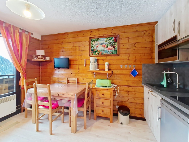 vr79_000051 vr79_000051