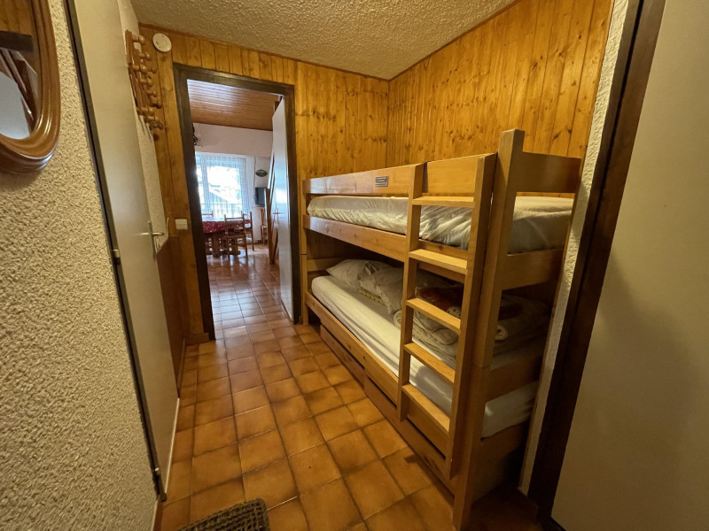 _lv_images__lot_0000000075_05_8301273 _lv_images__lot_0000000075_05_8301273