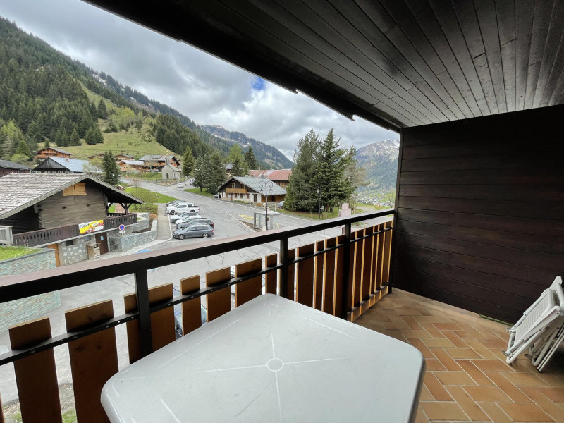 _lv_images__lot_0000000075_08_8380269