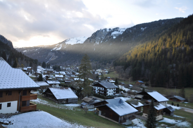 _lv_images__lot_0000000096_11_8051752