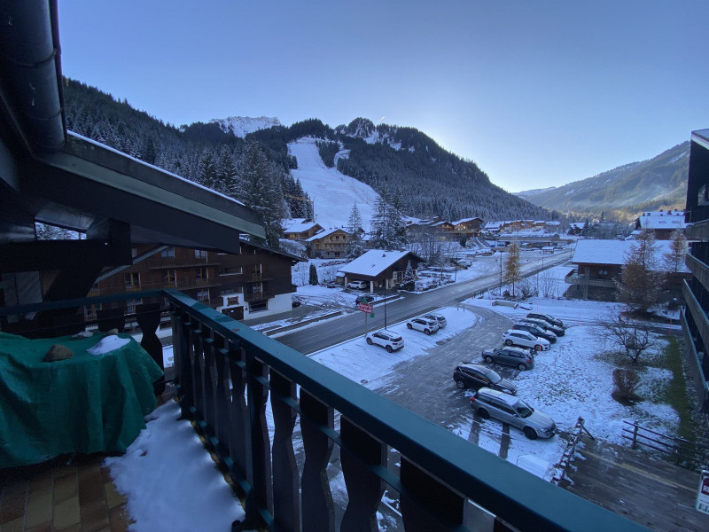 _lv_images__lot_0000000129_11_8478193