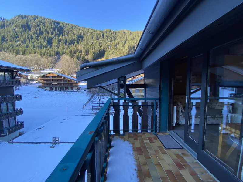 _lv_images__lot_0000000129_12_8375683