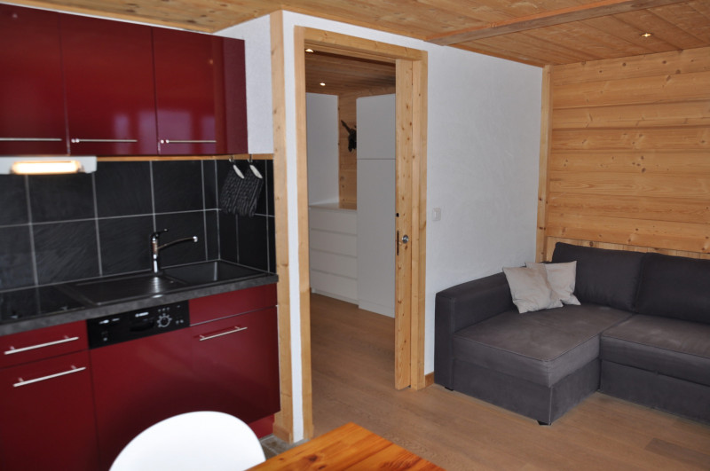 _lv_images__lot_0000000153_04_8297319 _lv_images__lot_0000000153_04_8297319