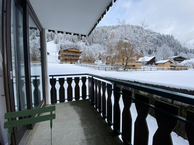 _lv_images__lot_0000000174_03_8401949 _lv_images__lot_0000000174_03_8401949