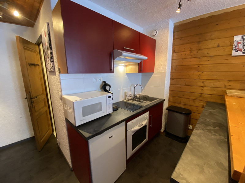 _lv_images__lot_0000000174_04_8206065 _lv_images__lot_0000000174_04_8206065