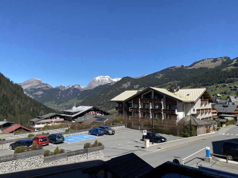 _lv_images__lot_0000000196_03_8301437 _lv_images__lot_0000000196_03_8301437