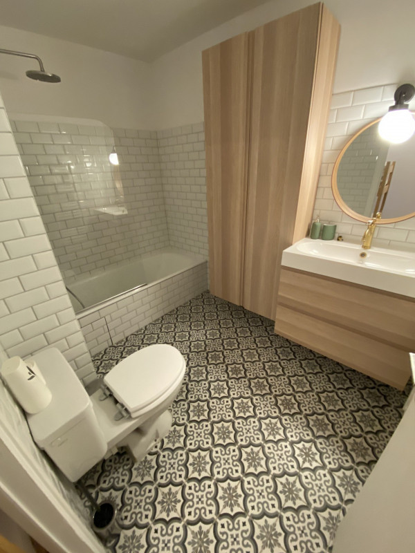 _lv_images__lot_0000000196_12_8574506