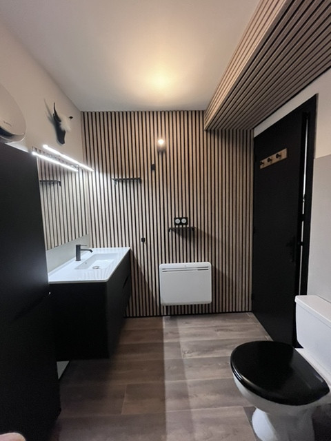 _lv_images__lot_0000000241_07_8585370