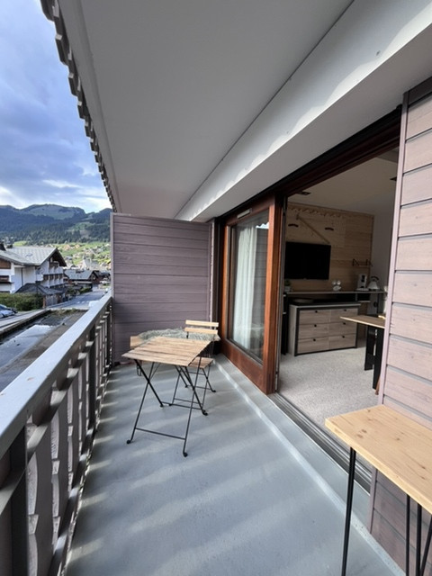 _lv_images__lot_0000000241_12_8585375