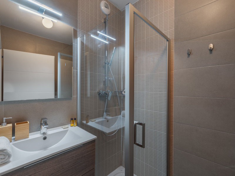 O Rouge Residence, Bathroom, Châtel Chalet 74390 (TITLE) O Rouge Residence, Bathroom, Châtel Chalet 74390 (ALT)
