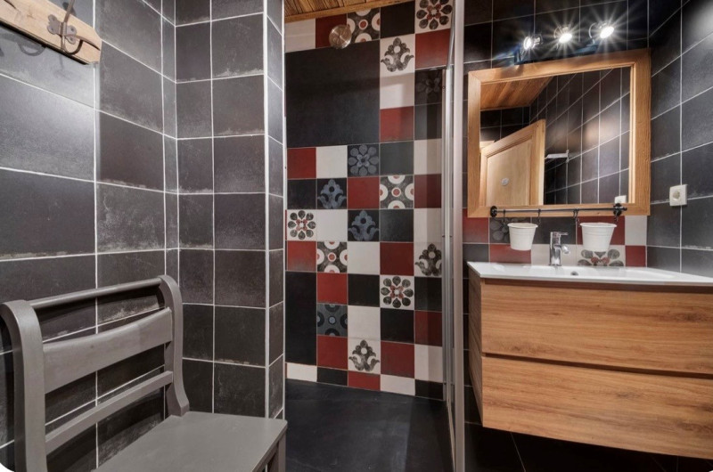 Apartment Sabaudia 5 B, Bathroom, Châtel Reservation