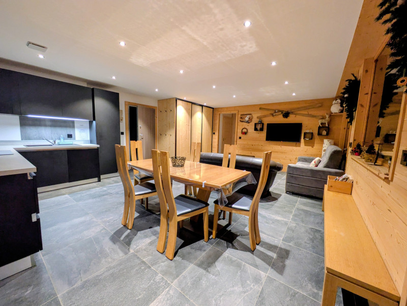 Appartement 103, résidence Bois Colombe, salle à manger, Châtel Les Portes du Soleil