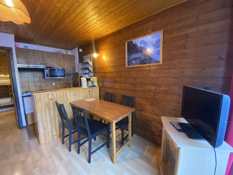 Apartment 284 in résidence le MOULIN, Living room, Châtel, Linga winter holidays