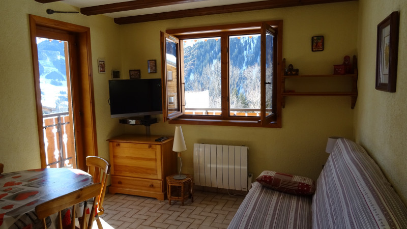 Appartement 4 personnes, résidence le TERROIT, séjour, Châtel 74390