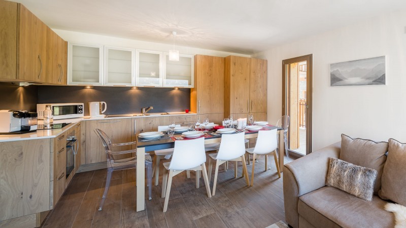 Appartement 6 personnes à Châtel résidence 4 élèments séjour et coin repas