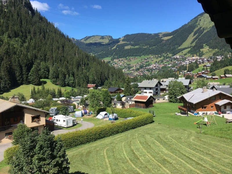 7-person apartment in chalet Bernard Châtel Resort