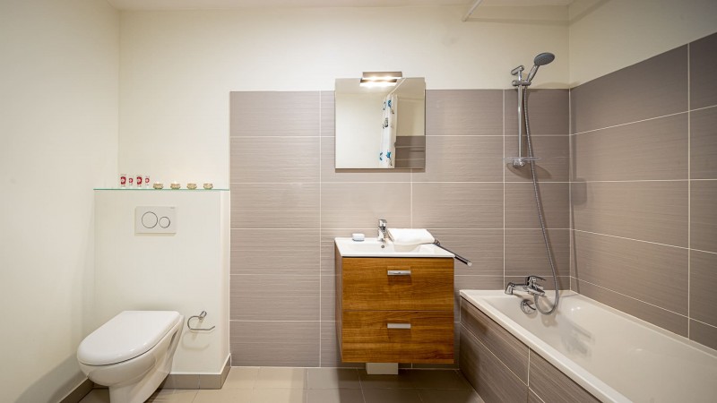 Appartement 8 personnes à Châtel résidence 360 centre du village salle de bain