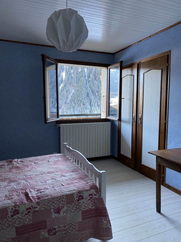 Appartement Beau Regard n°3, Chambre n° 2 avec lit double, Châtel Haute Savoie