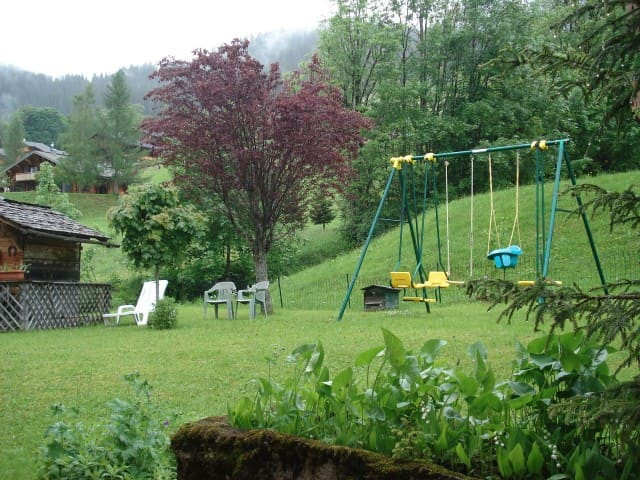 Apartment Bel Horizon 3, private garden, mountain family holiday
