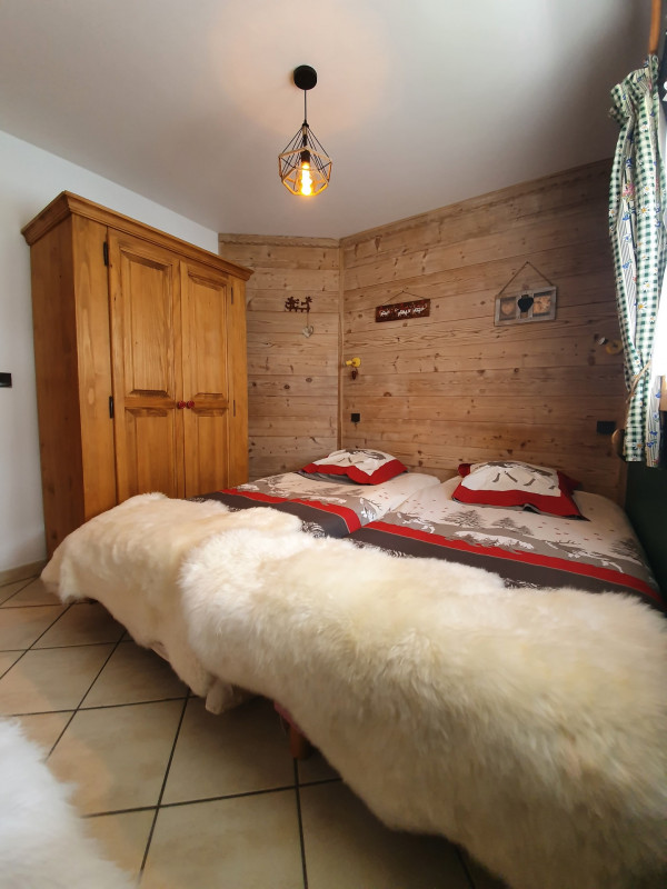 Appartement BOULE DE NEIGE, Chambre 2 lits simples, Châtel Village 74