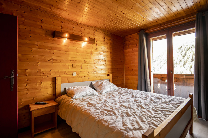 Apartment CHA236, Bedroom double bed, Châtel Mountain 74