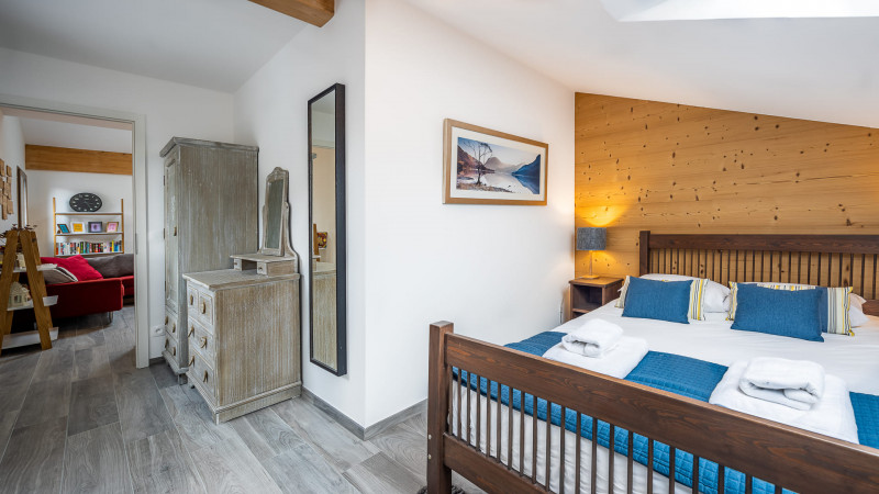 Apartment Chalet des Freinets, Bedroom double bed, Châtel Snow 74