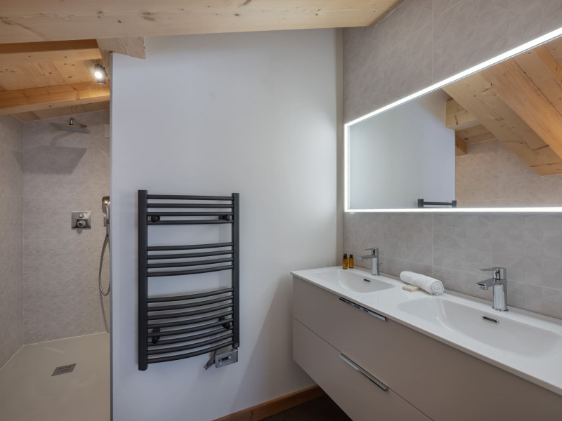 Appartement dans chalet 3 fontaines C1, Salle de douche, Châtel