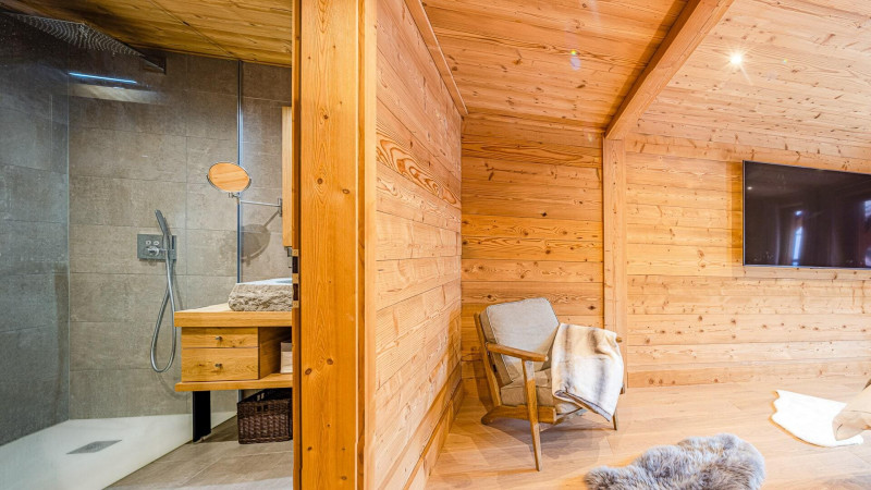 Appartement dans chalet CHATOU HAUT, Chambre avec salle de douche, Châtel Raclette 74