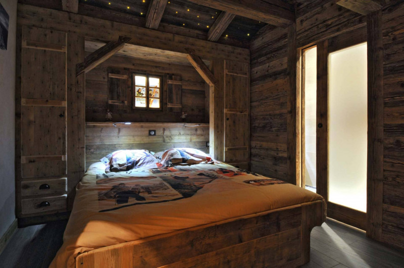 Apartment in Chalet Imelda, Bedroom double bed, Châtel Ski 74