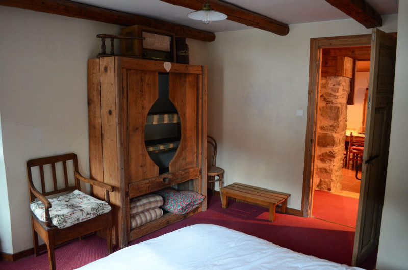 Appartement dans chalet la clairière, Chambre 1 lit double, Châtel Alpes du Nord