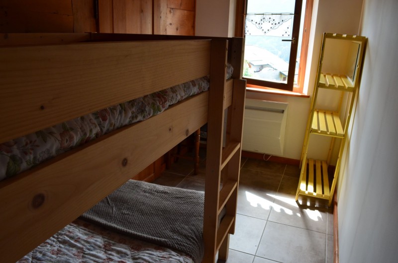 Appartement dans Chalet La Louise Chambrette Châtel 2