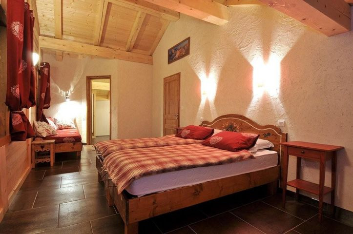 Appartement dans chalet les Marmottes, Chambre 3 lits simples, Châtel Centre