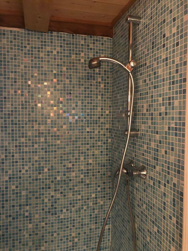 Appartement dans chalet Miette Haut Châtel salle de douche