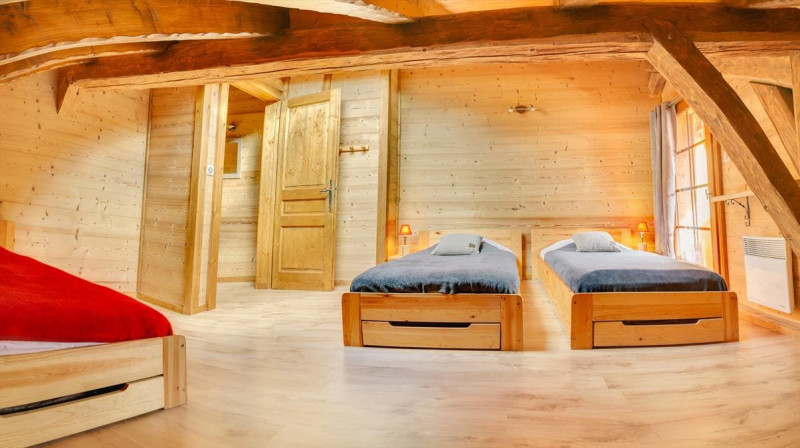 Apartment in chalet PONT A, Bedroom triple bed, Châtel Mountain 74