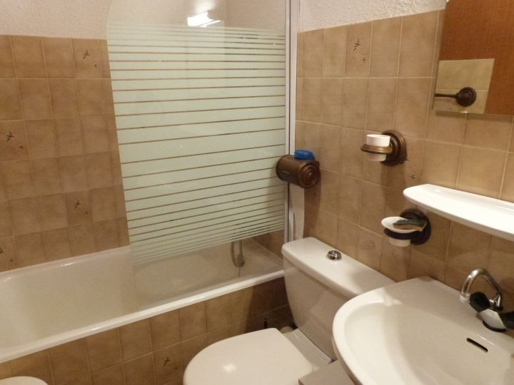 Appartement dans résidence Le Moulin, Salle de bain, Châtel Alpes 74