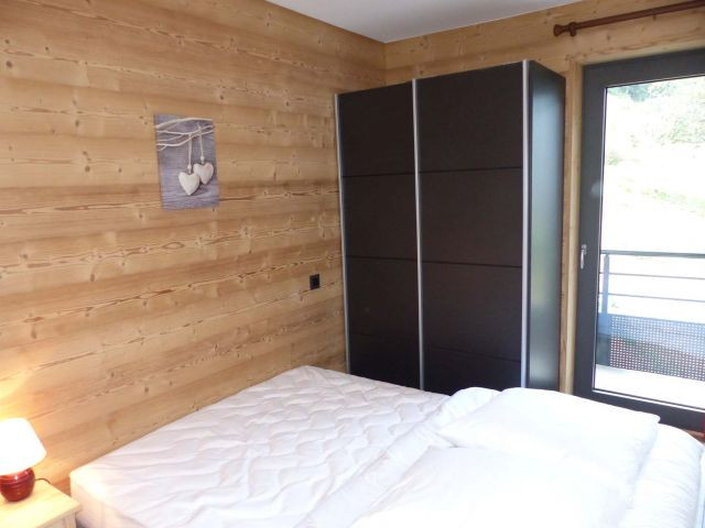 Appartement dans résidence Savoisien Châtel chambre double Portes du Soleil